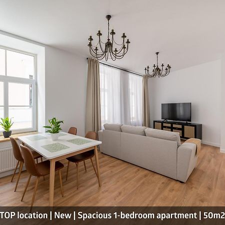 ריגה Spacious 1-Bedroom Apartment In The Heart Of Old Town מראה חיצוני תמונה